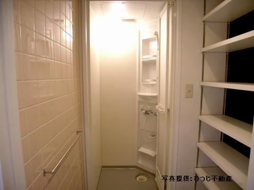 guesthouse yotsuya ground floor shower